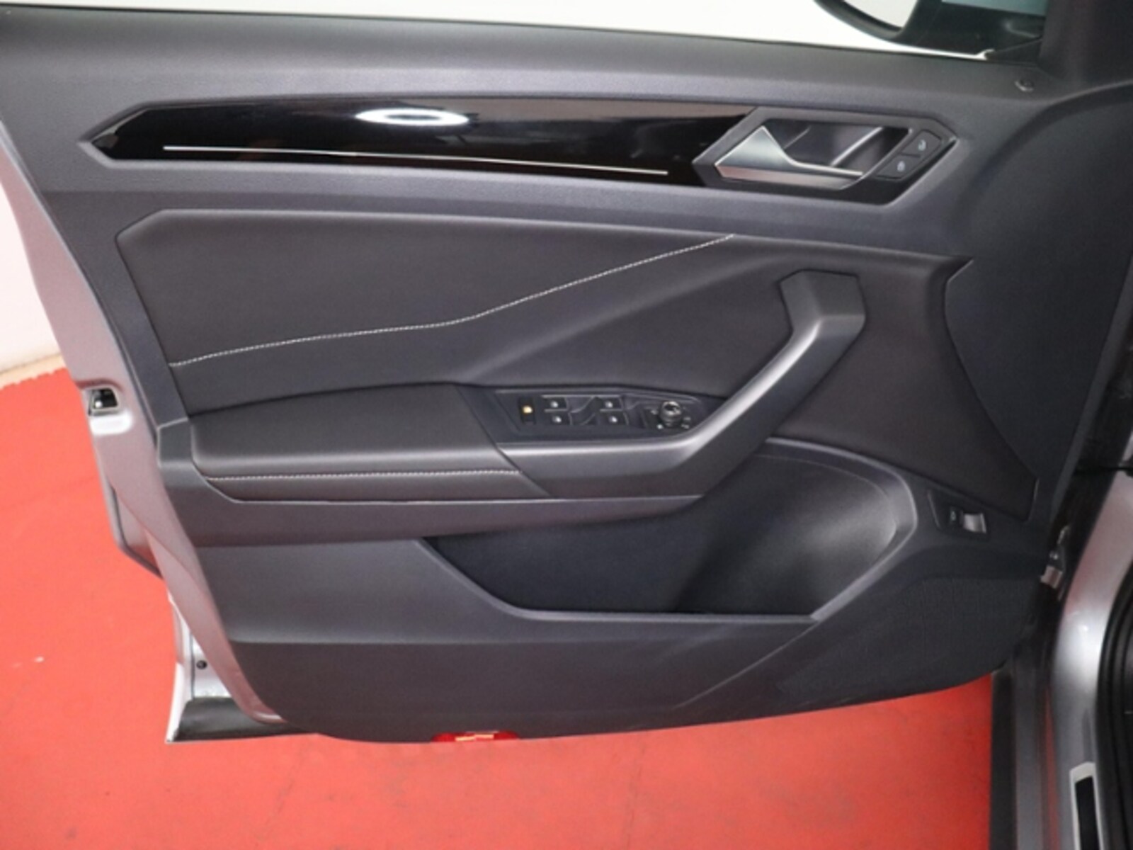Volkswagen T-Roc – Bild 11