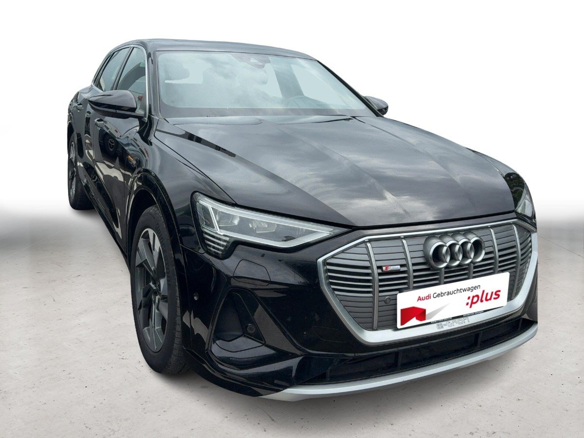 Audi e-tron S line