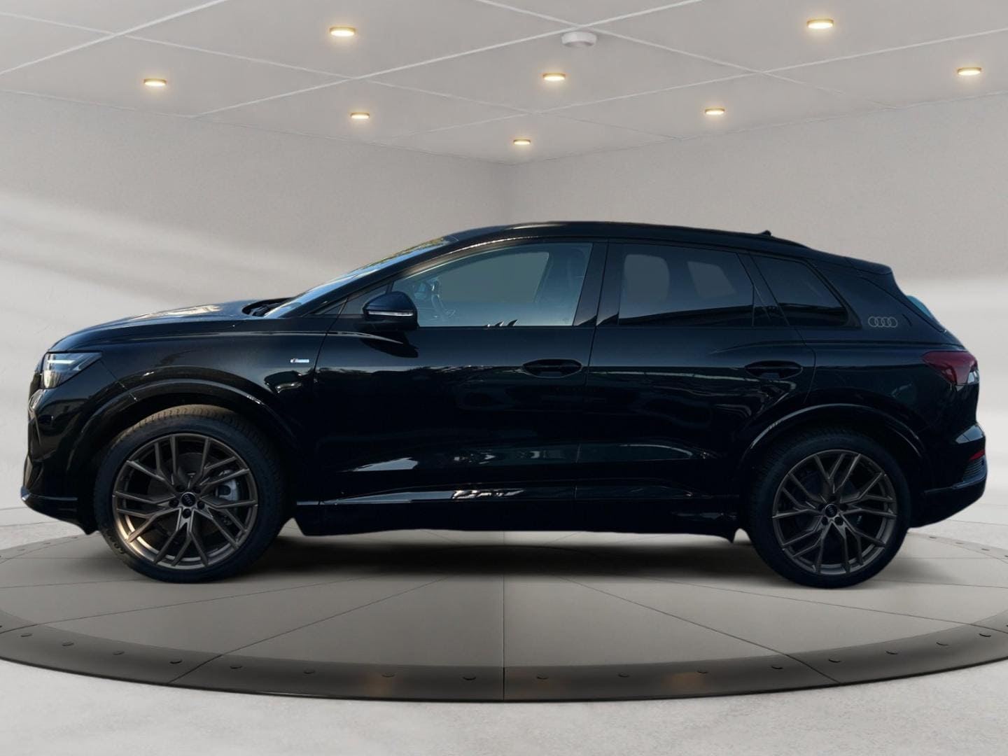 Bild über Audi Q4 e-tron 55 e-tron quattro - für weitere Informationen kontaktieren Sie den Audi Partner