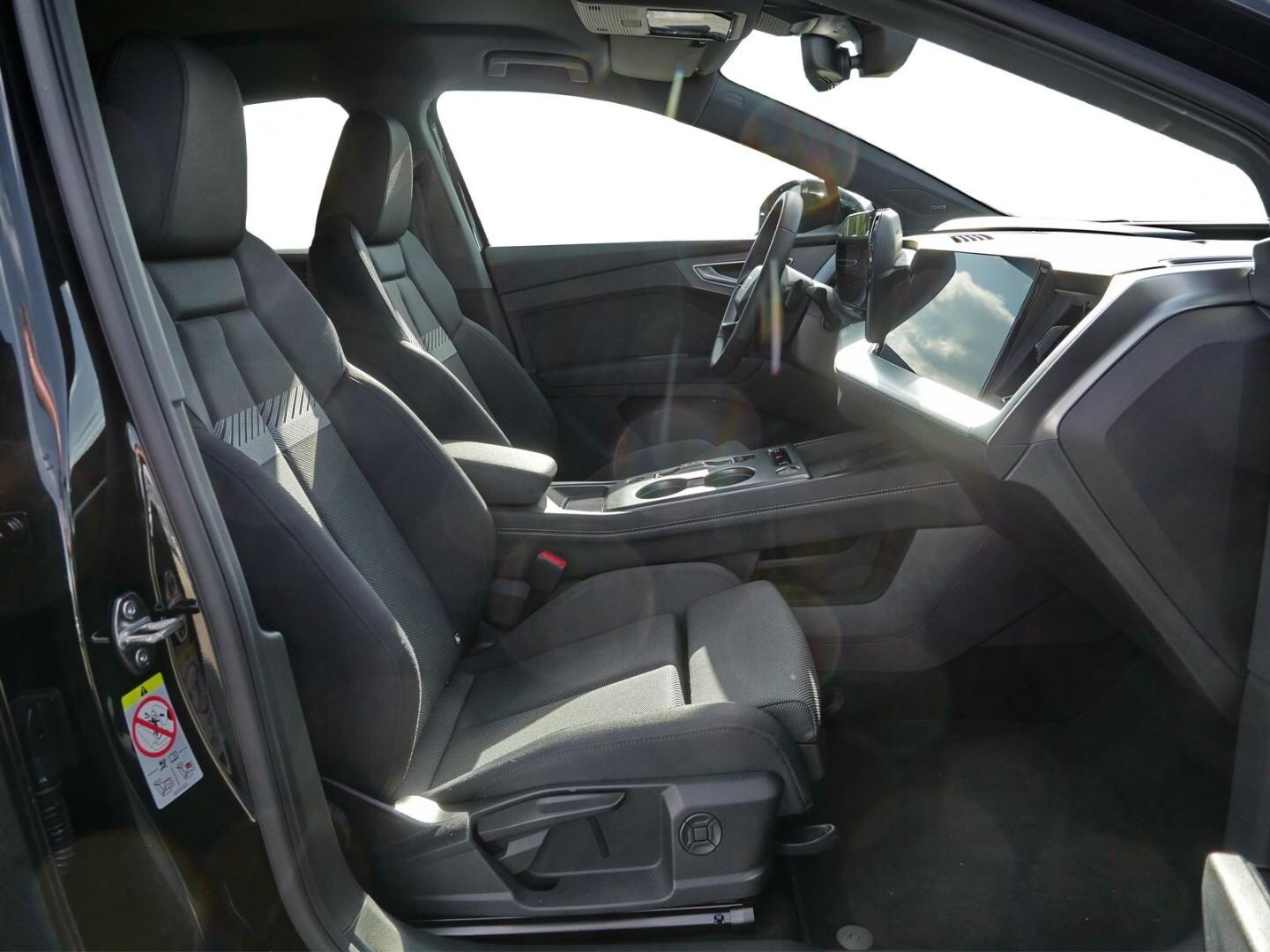 Bild über Audi Q4 Sportback e-tron e-tron 150 kW - für weitere Informationen kontaktieren Sie den Audi Partner