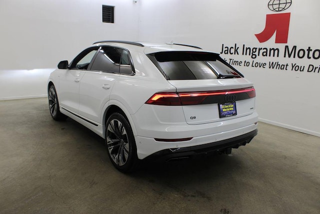 2026 Audi Q8