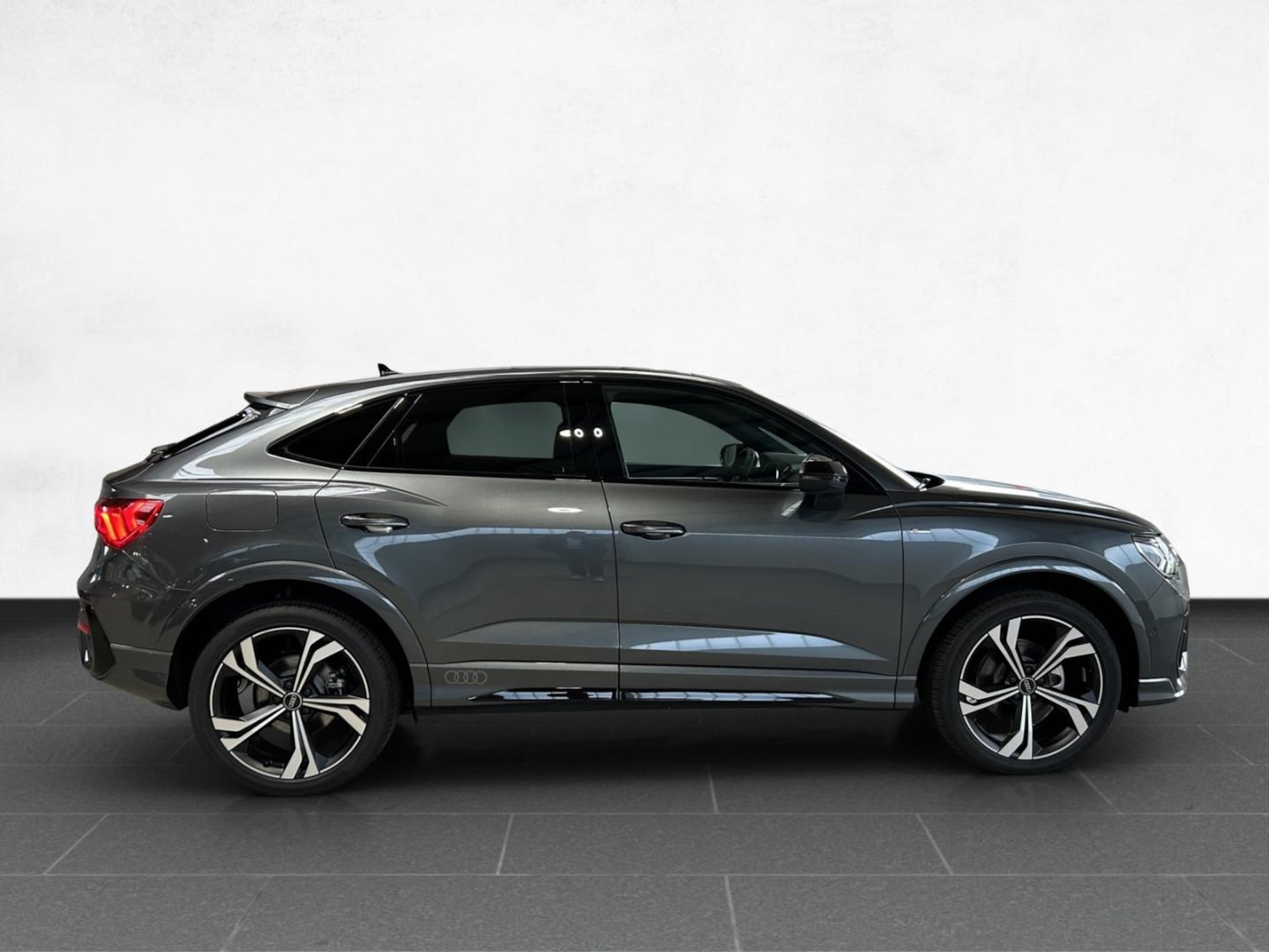 Audi Q3 Sportback S line