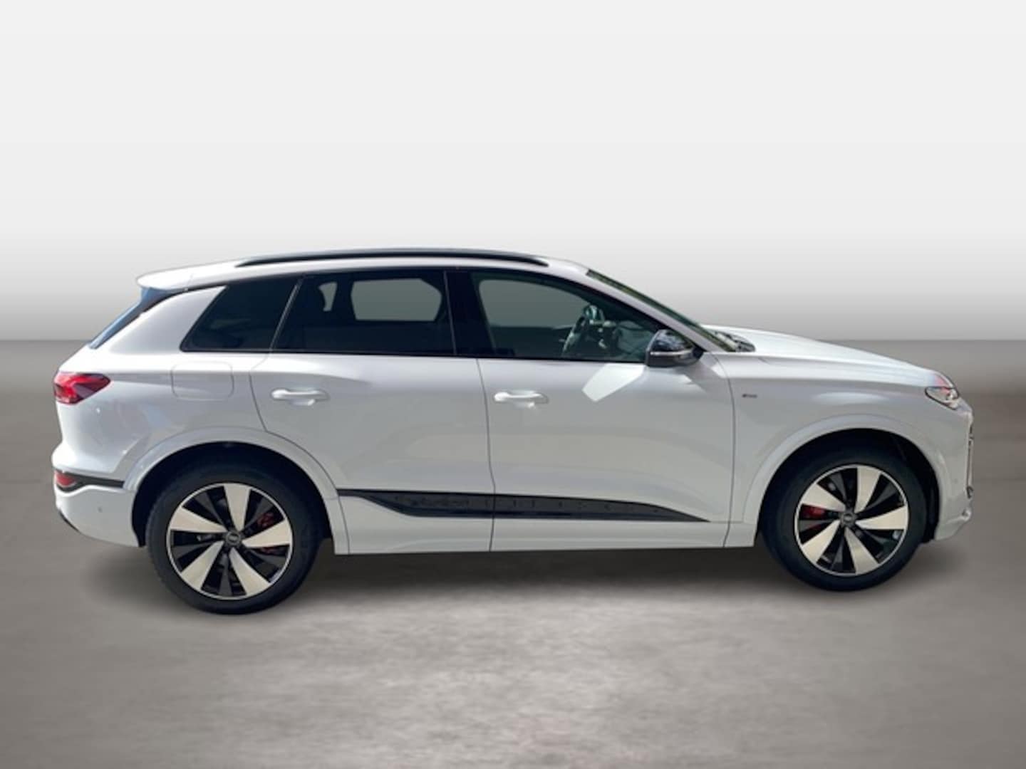 Bild über Audi Q6 SUV e-tron e-tron quattro - für weitere Informationen kontaktieren Sie den Audi Partner