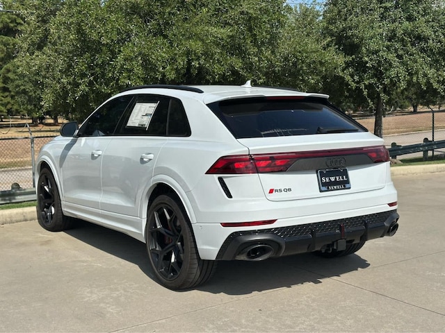 2026 Audi RS Q8 SUV performance