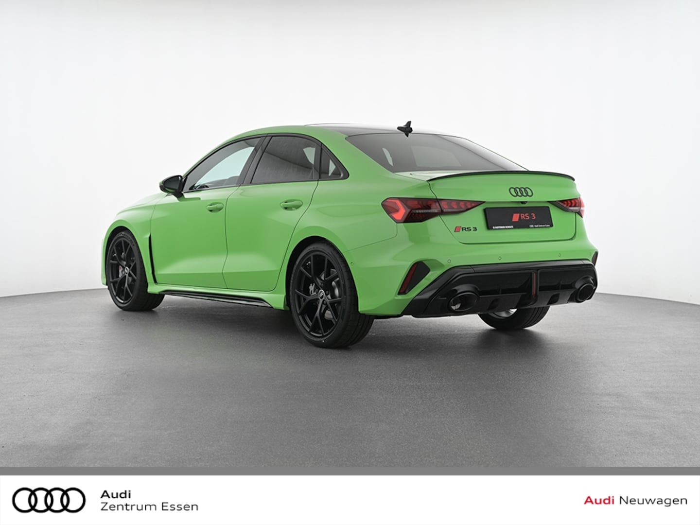 Bild über Audi RS 3 Limousine TFSI quattro 294 kW S tronic - für weitere Informationen kontaktieren Sie den Audi Partner