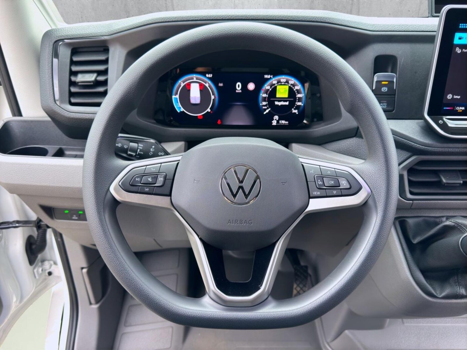 Volkswagen Crafter Kasten mittlerer Radstand – Bild 15