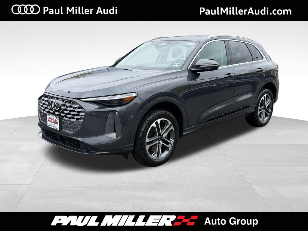 2025 Audi Q5 40 Premium's photo