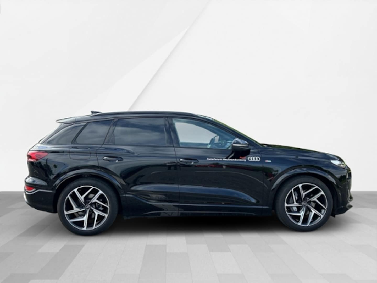 Bild über Audi Q6 SUV e-tron e-tron performance - für weitere Informationen kontaktieren Sie den Audi Partner
