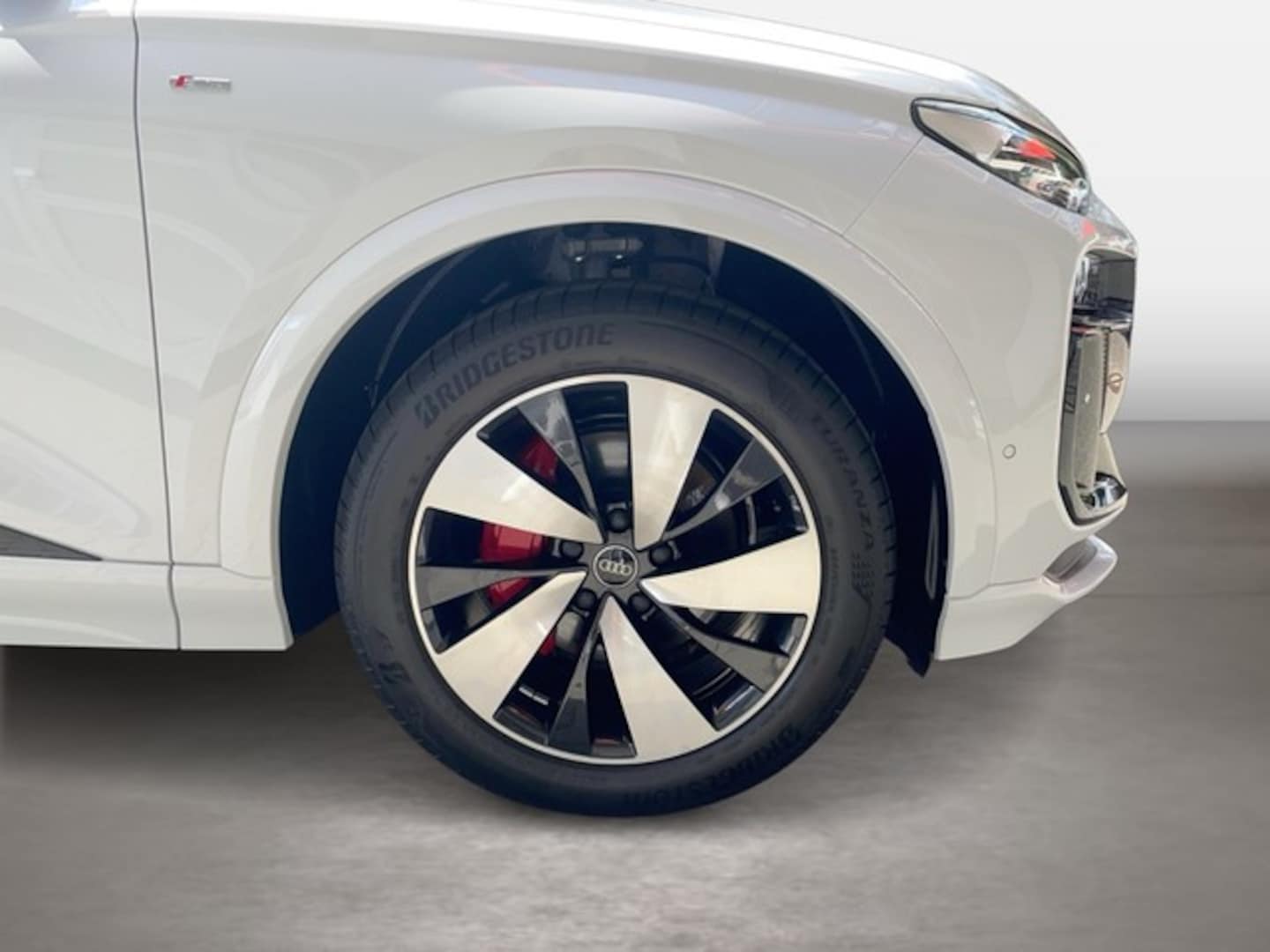 Bild über Audi Q6 SUV e-tron e-tron quattro - für weitere Informationen kontaktieren Sie den Audi Partner