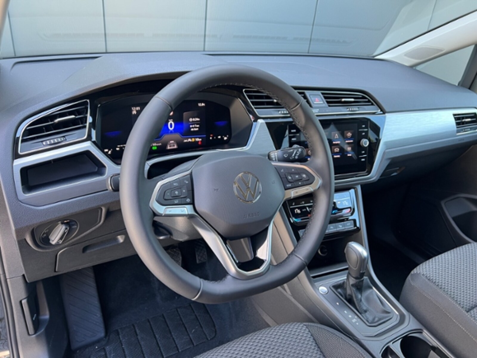 Volkswagen Touran – Bild 8