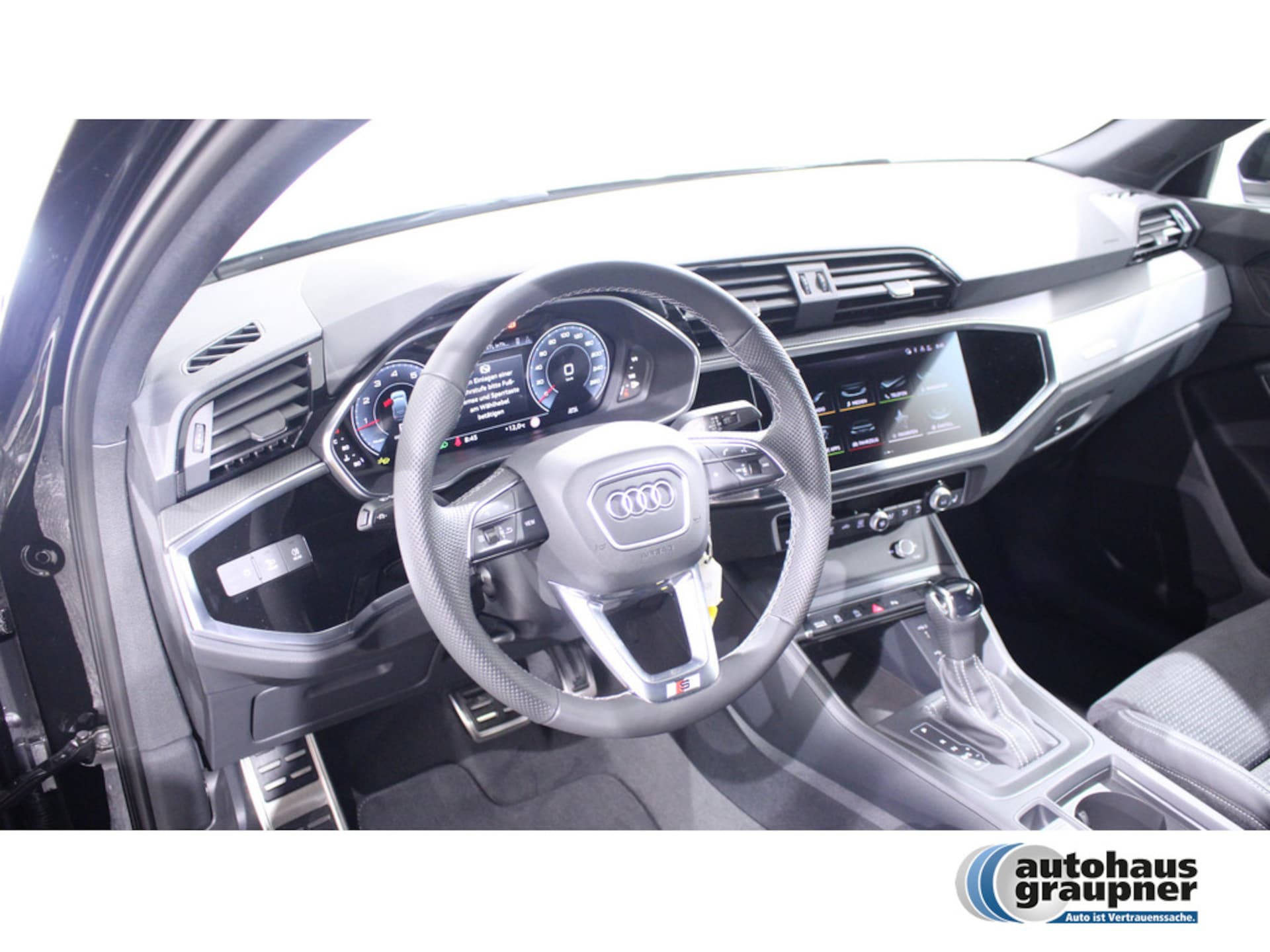 Audi Q3 Sportback S line