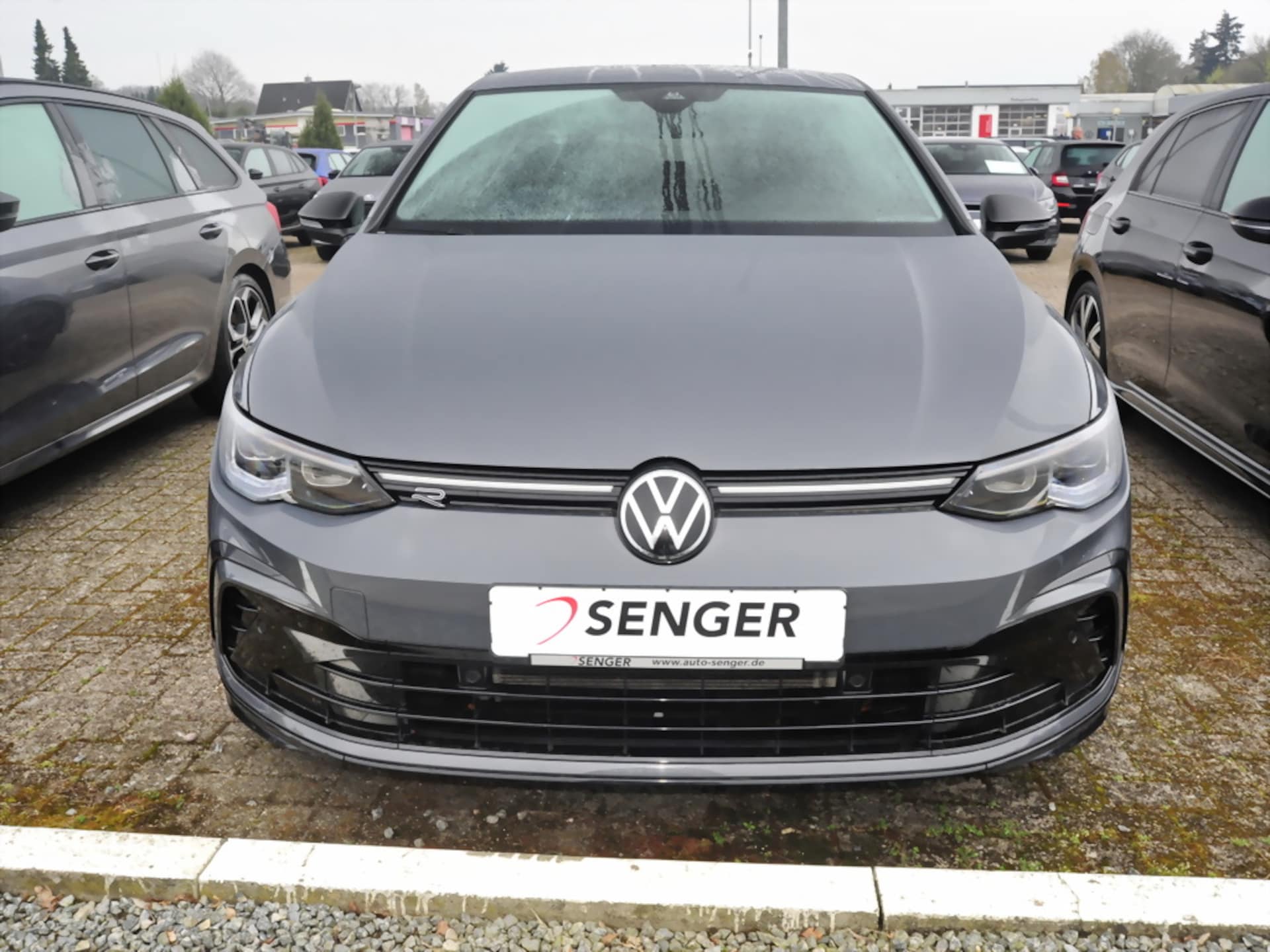 Volkswagen Golf R-Line