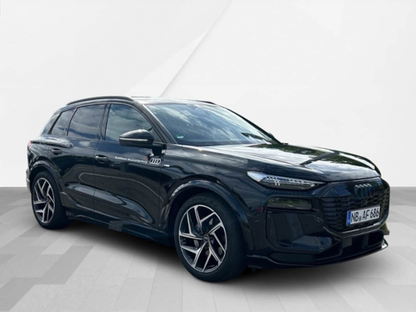 Bild über Audi Q6 SUV e-tron e-tron performance - für weitere Informationen kontaktieren Sie den Audi Partner
