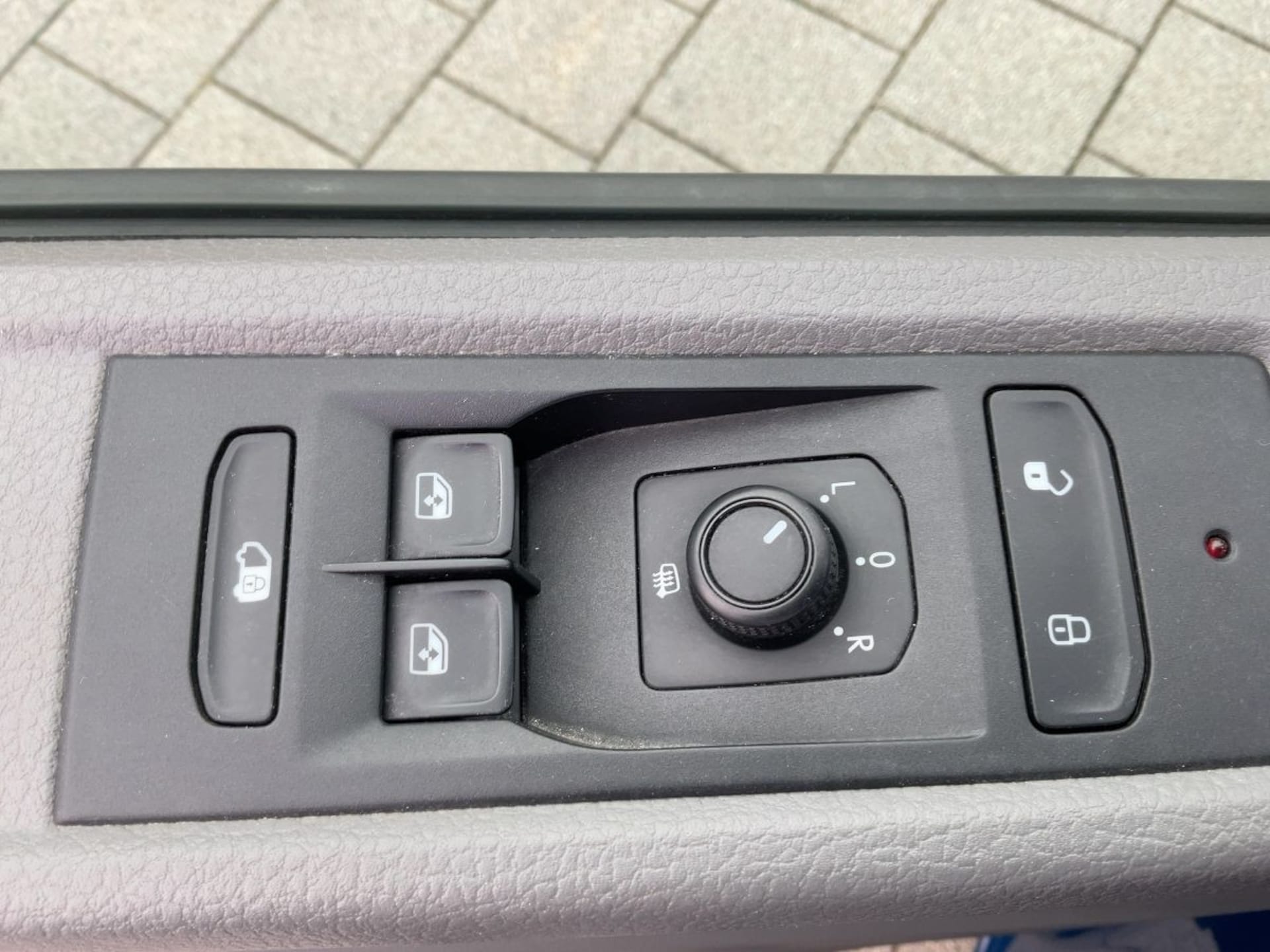 Volkswagen T6.1 Transporter Kasten langer Radstand