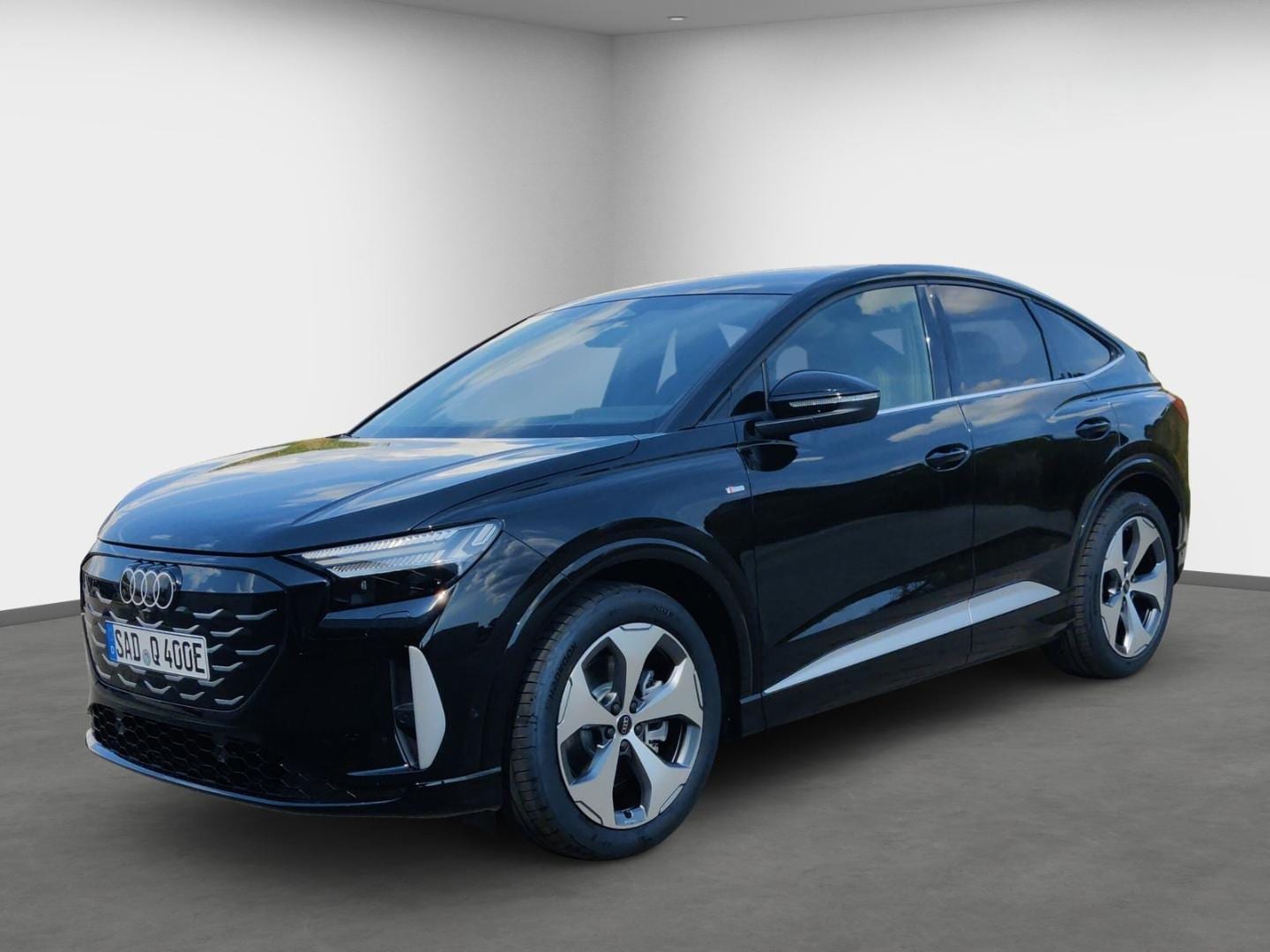 Bild über Audi Q4 Sportback e-tron e-tron performance 210 kW - für weitere Informationen kontaktieren Sie den Audi Partner