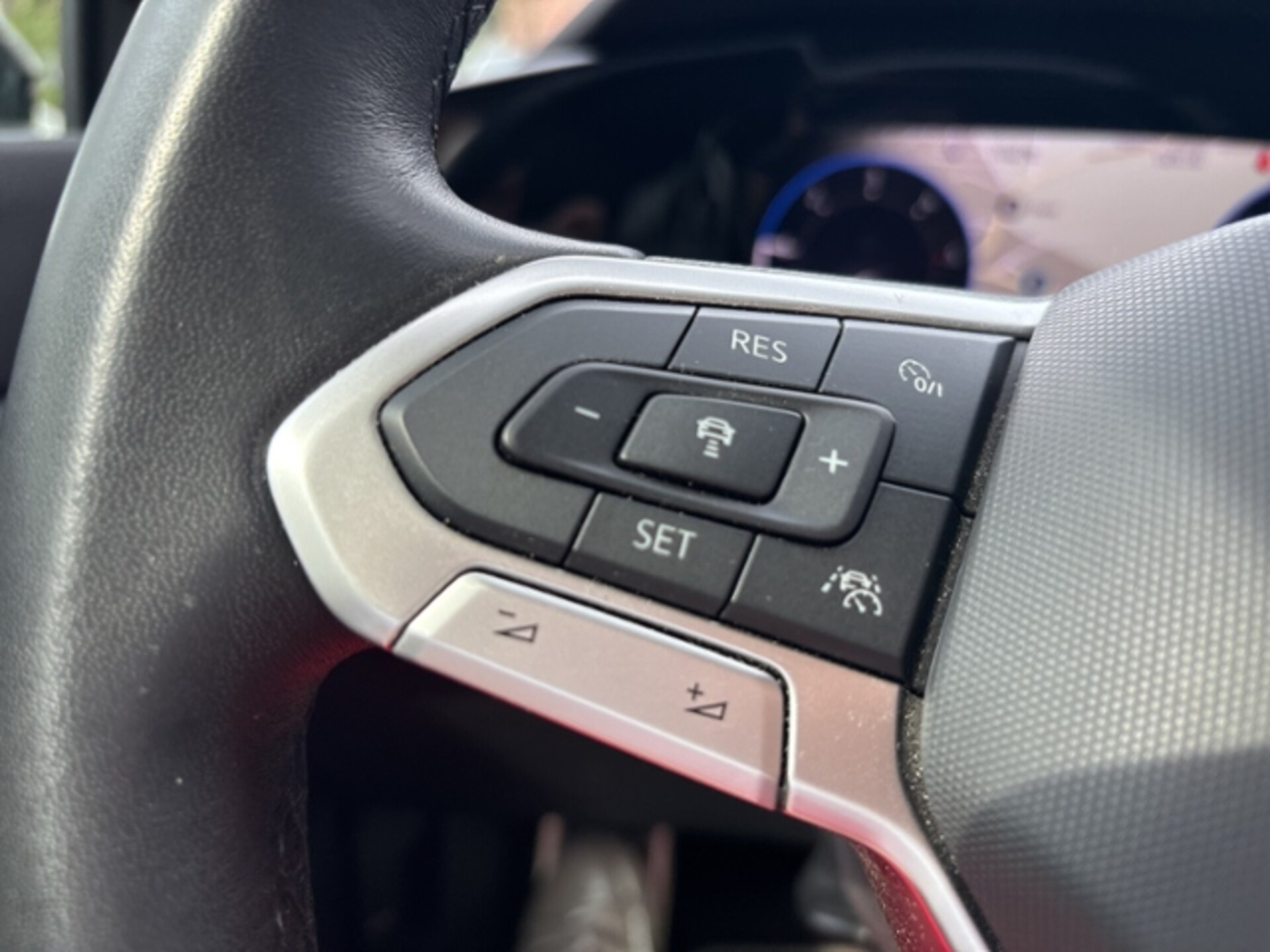 Volkswagen Golf Active