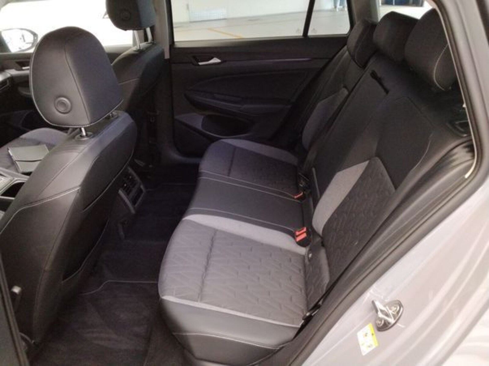 Volkswagen Golf Variant – Bild 9