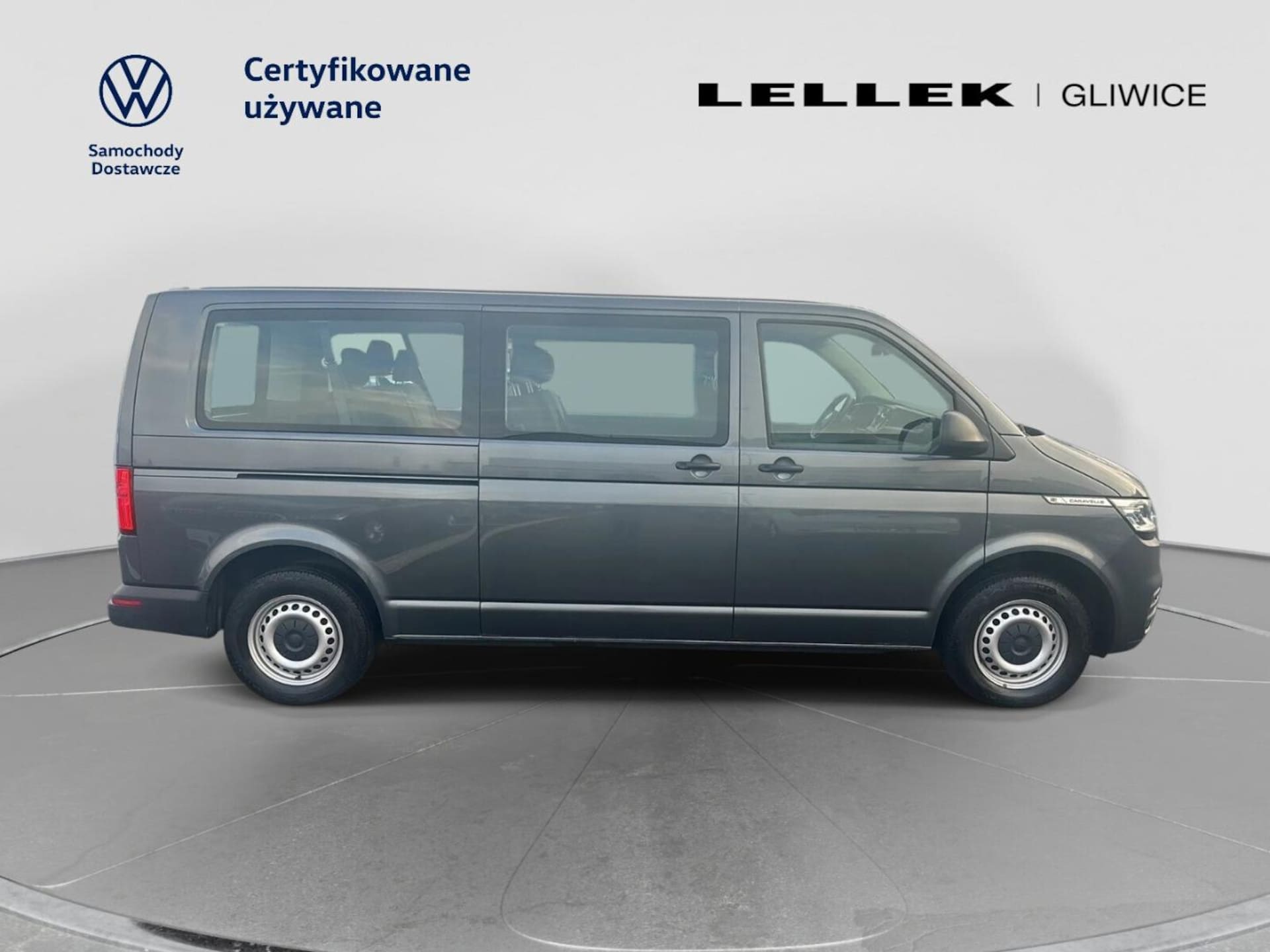 Volkswagen Caravelle 6.1 długi roztaw osi S