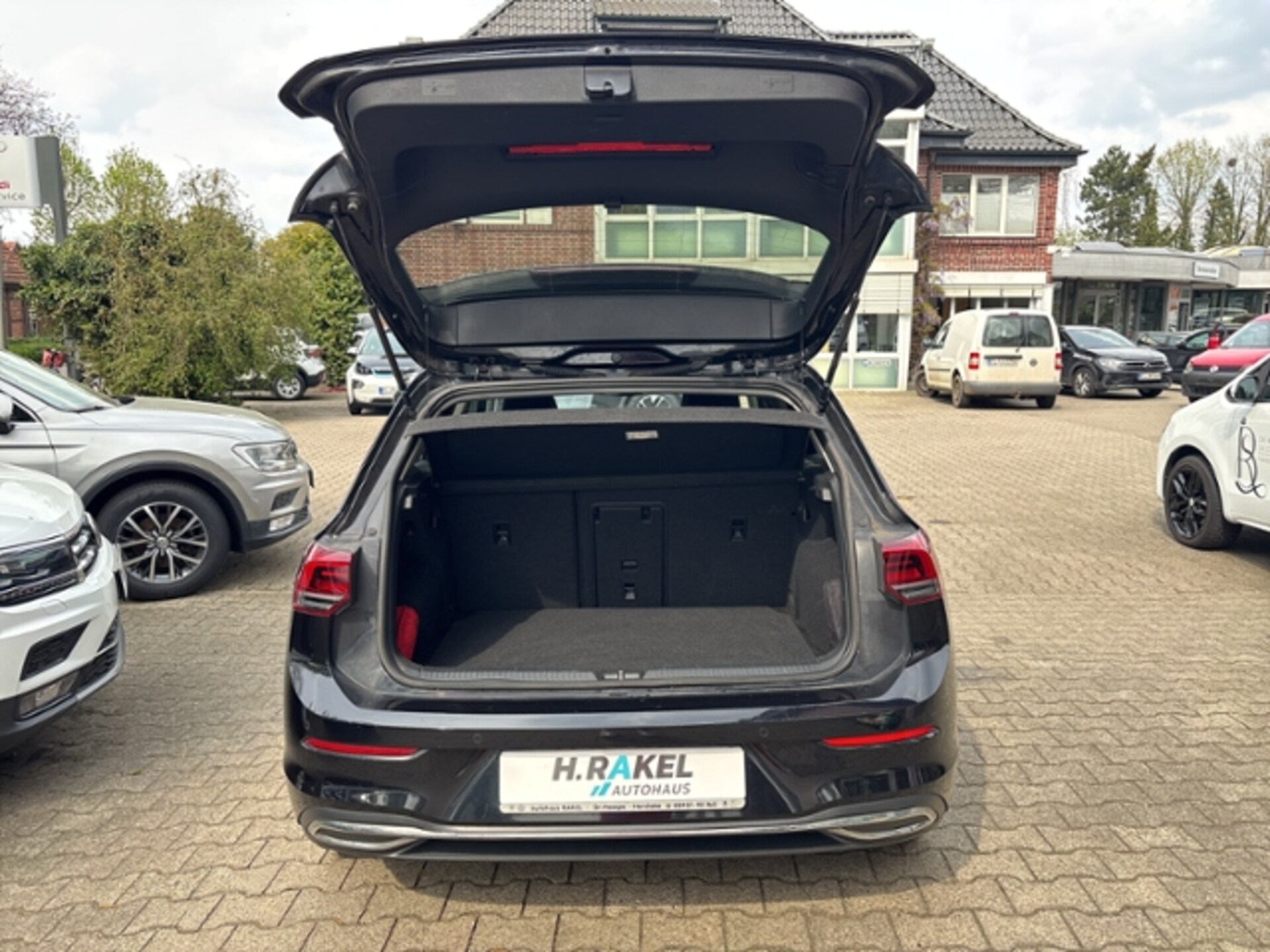 Volkswagen Golf Active