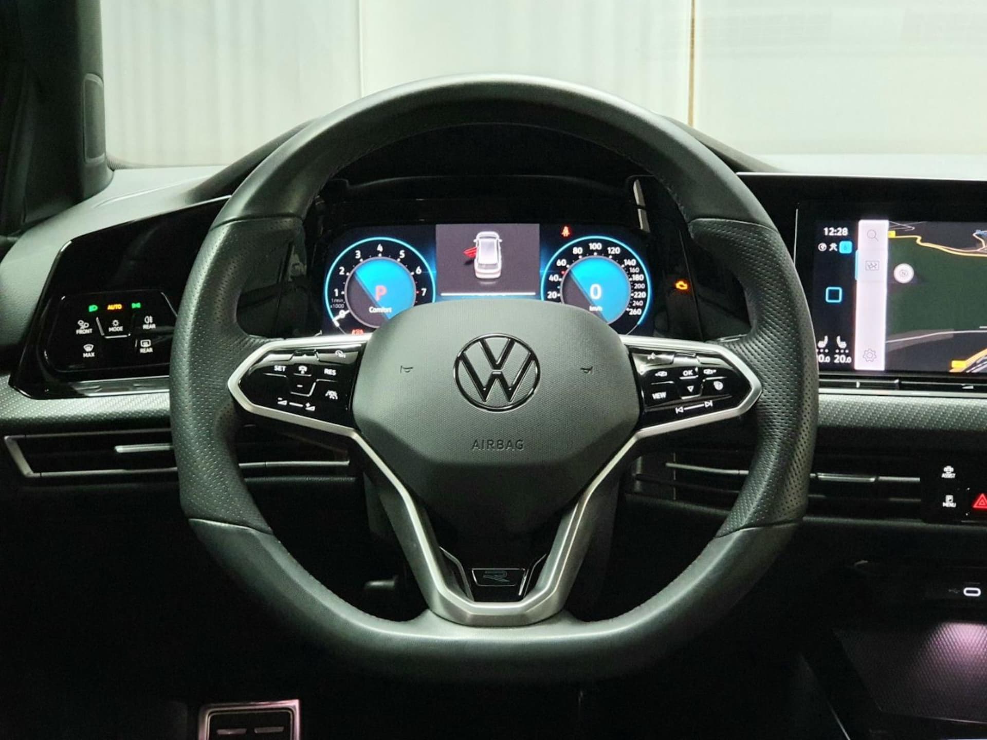 Volkswagen Golf Variant R-Line