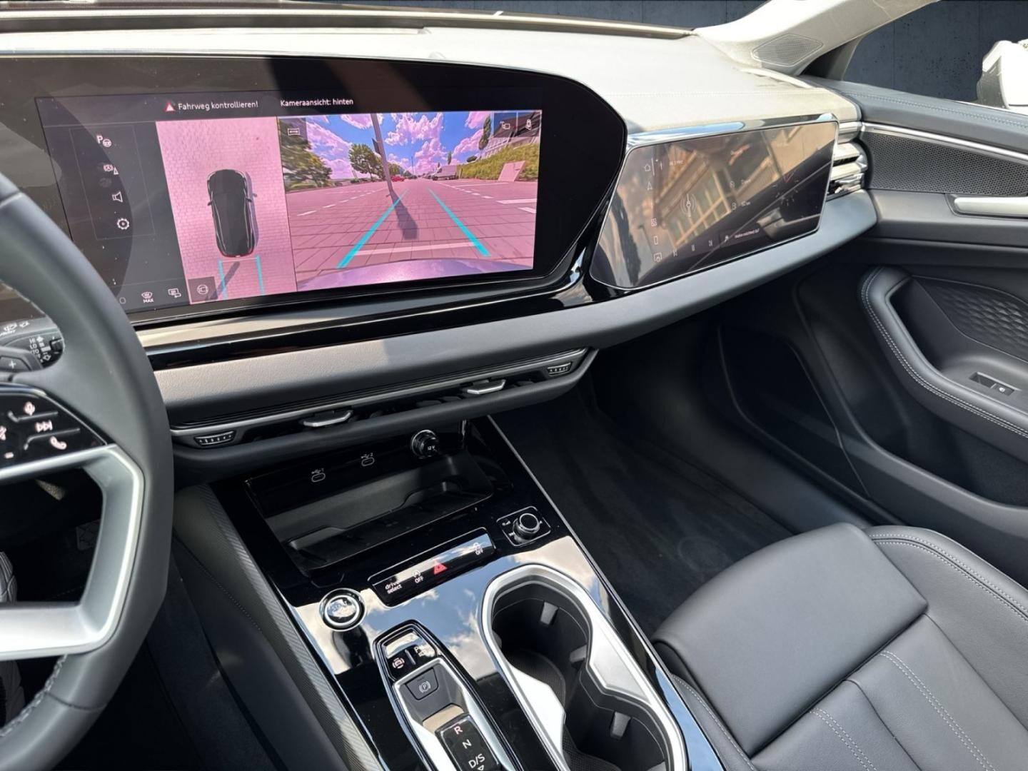 Bild über Audi A6 Limousine TFSI 150 kW S tronic - für weitere Informationen kontaktieren Sie den Audi Partner