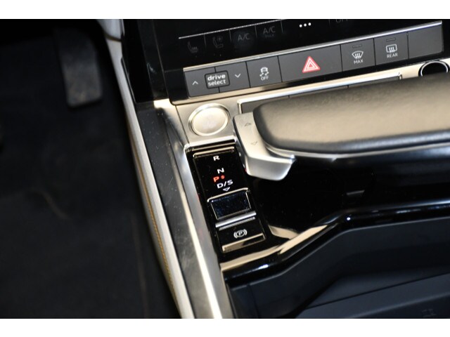 Image about Audi e-tron 55 quattro