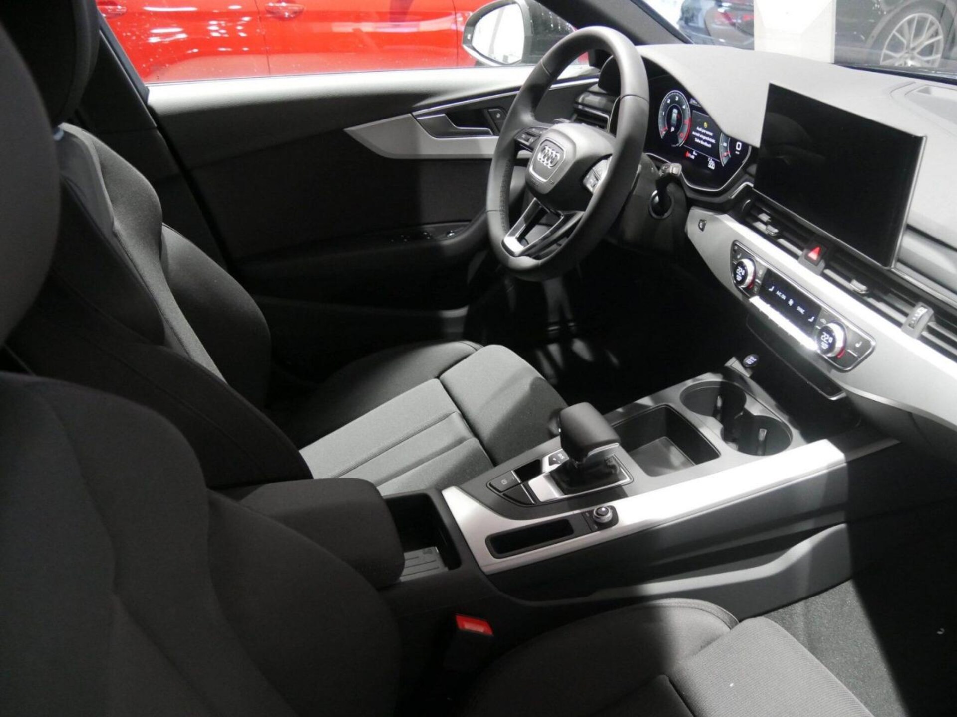 Audi A4 Avant S line