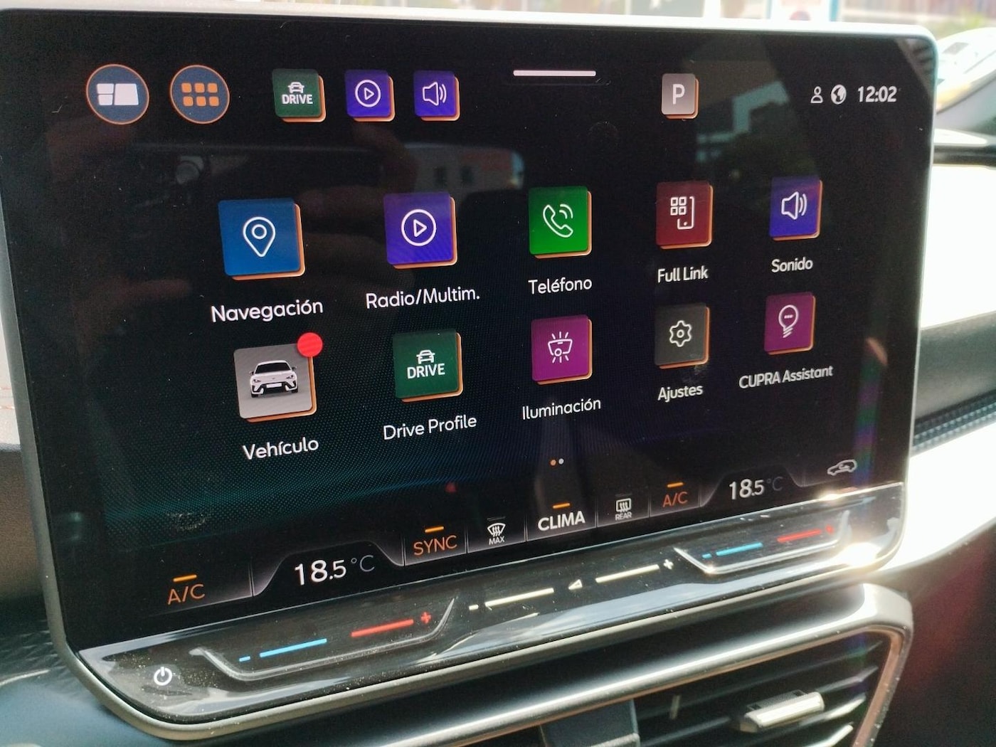 CUPRA Leon León 1.5 TSI e-Hybrid DSG 150 kW (204 CV) — photo 10