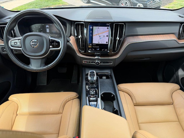2021 Volvo XC60 Recharge Plug-In Hybrid