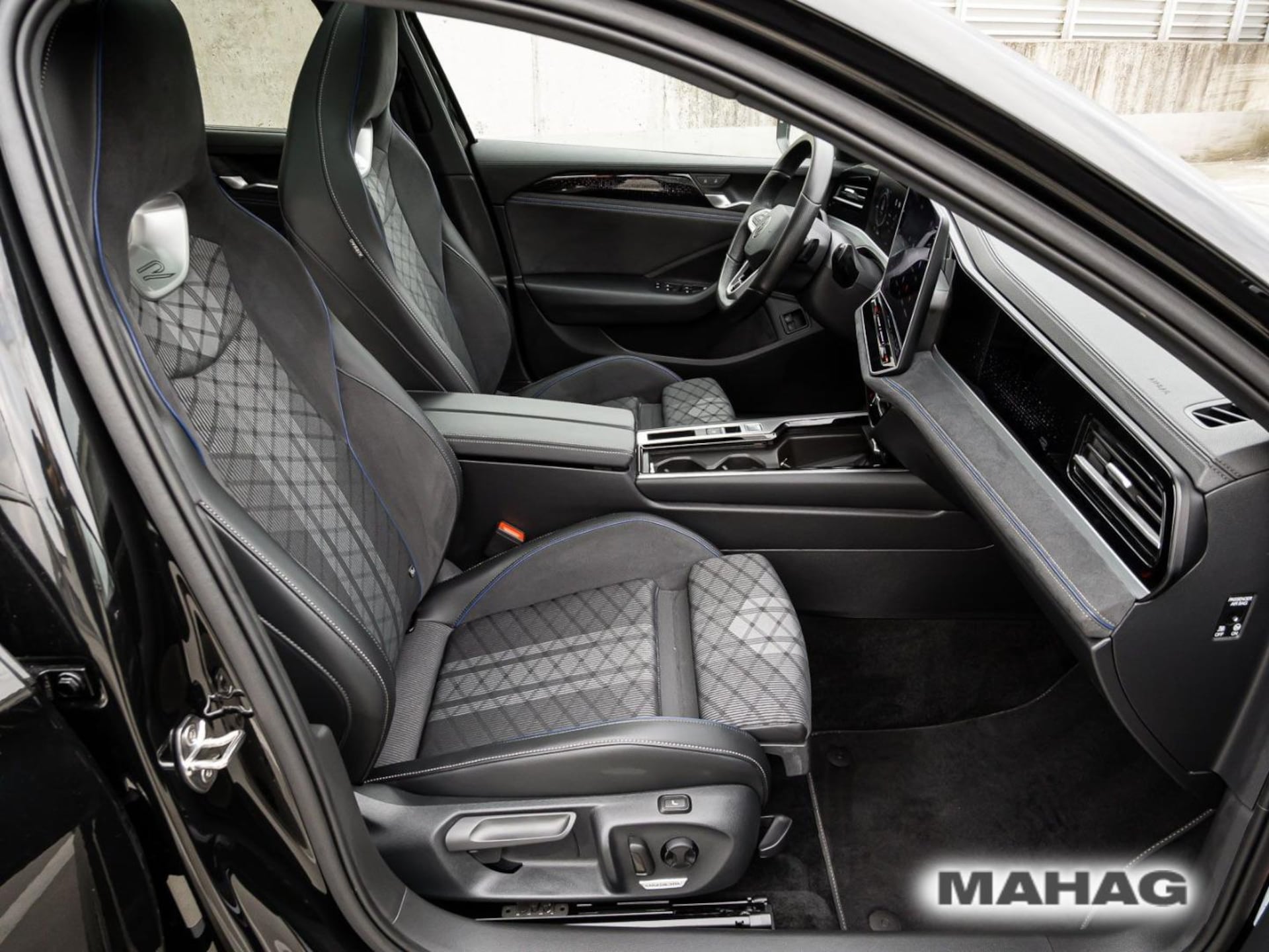 Volkswagen Passat R-Line