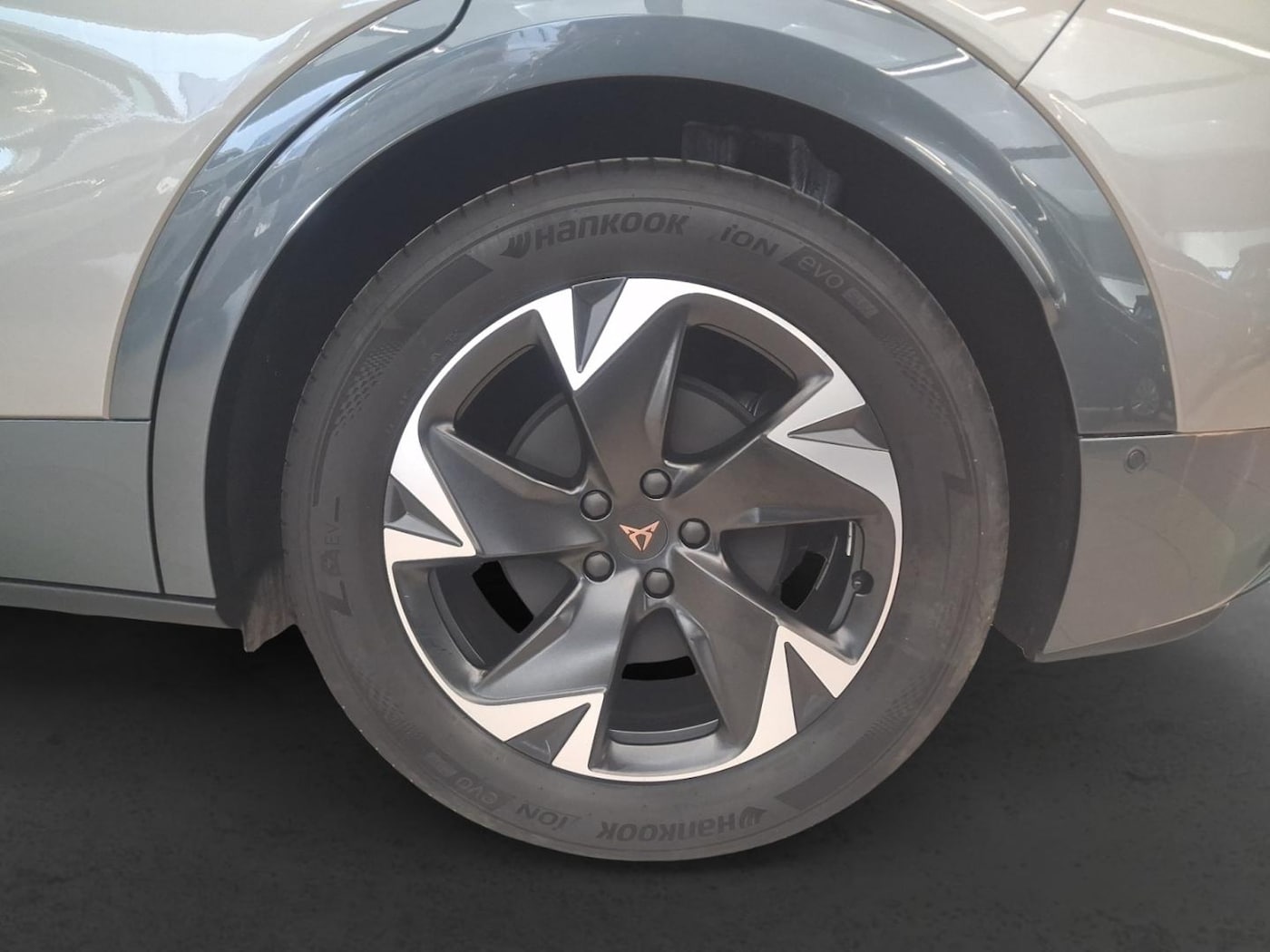 CUPRA Tavascan 77kWh Endurance 210 kW (286 CV) — photo 8