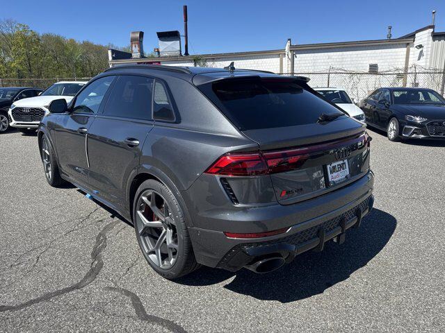 2026 Audi RS Q8 SUV performance