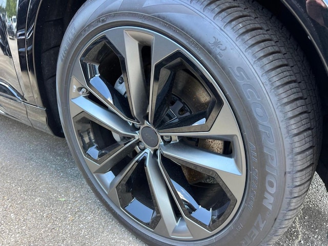2026 Audi Q7 Premium Plus - Photo 8