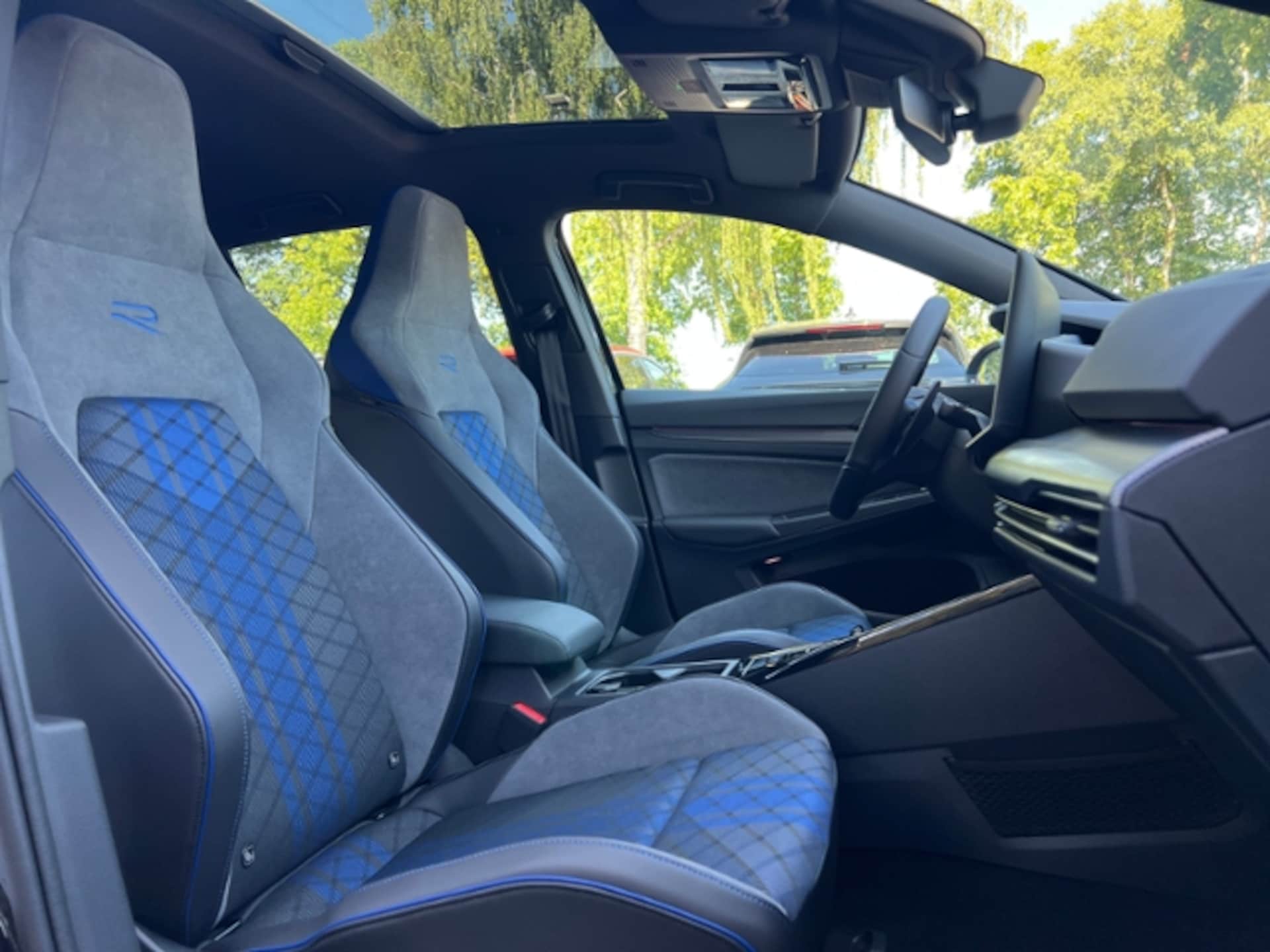 Volkswagen Golf R