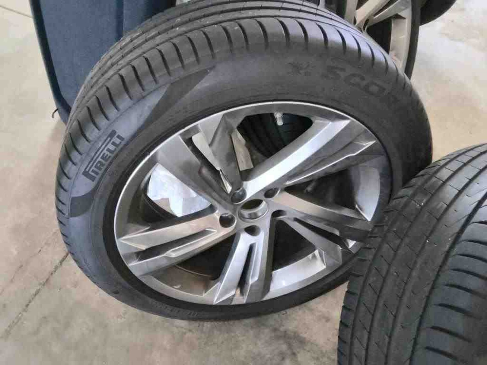 Volkswagen Tiguan – Bild 21
