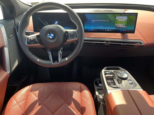 2025 BMW iX