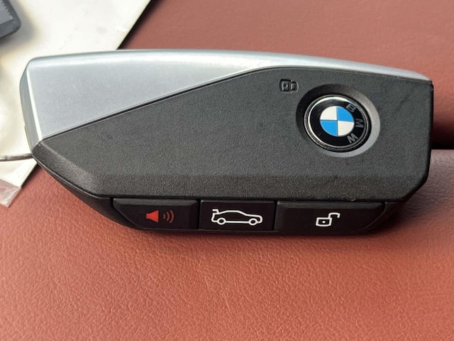 2025 BMW iX