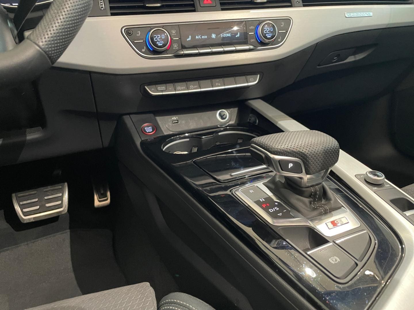 Bild über Audi S5 Cabriolet TFSI quattro tiptronic - für weitere Informationen kontaktieren Sie den Audi Partner