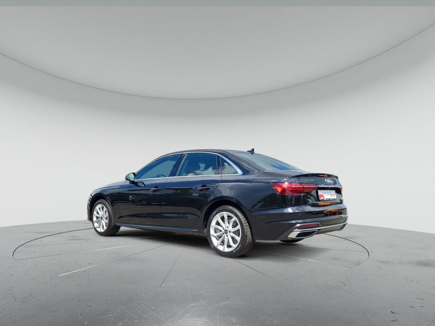 Bild über Audi A4 Limousine advanced 40 TFSI quattro S tronic - für weitere Informationen kontaktieren Sie den Audi Partner