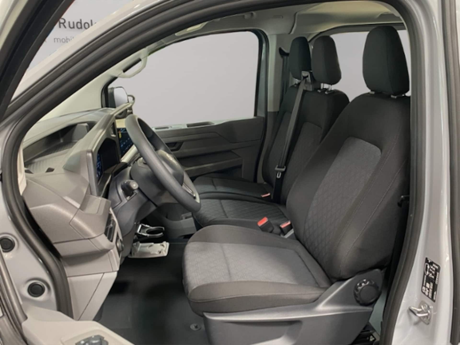 Volkswagen Transporter Kombi langer Radstand