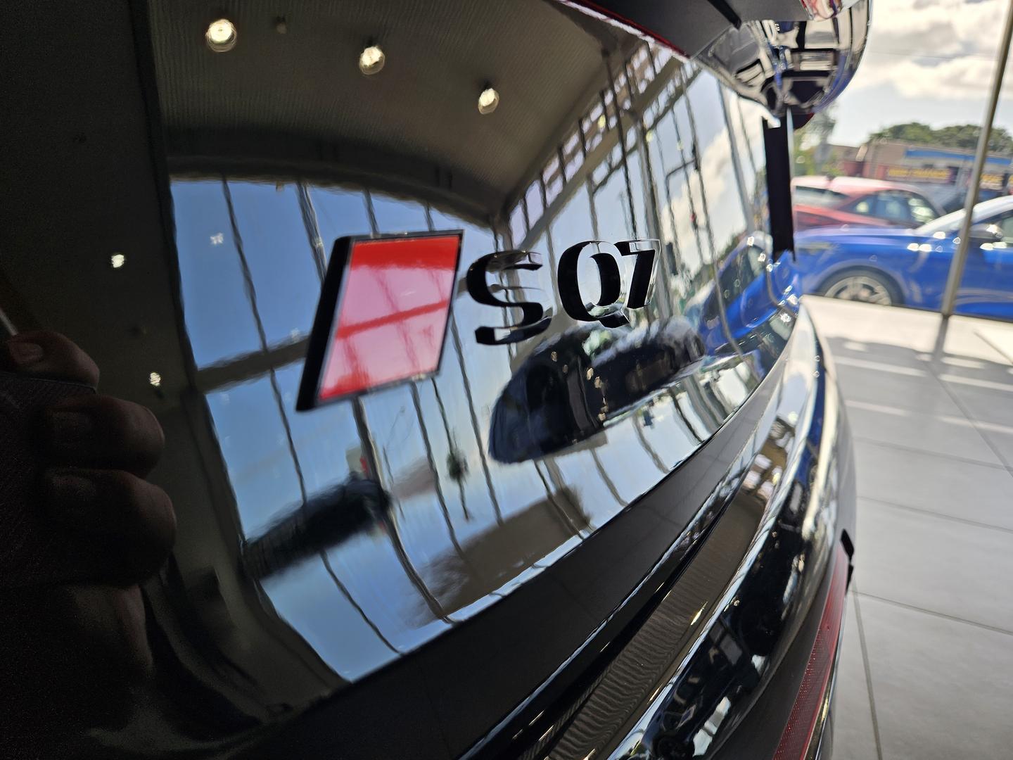 Image about Audi SQ7 SUV TFSI quattro tiptronic