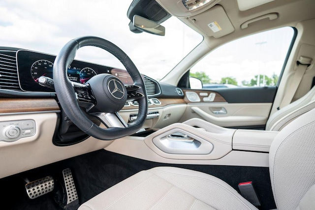 2024 Mercedes-Benz GLS 450