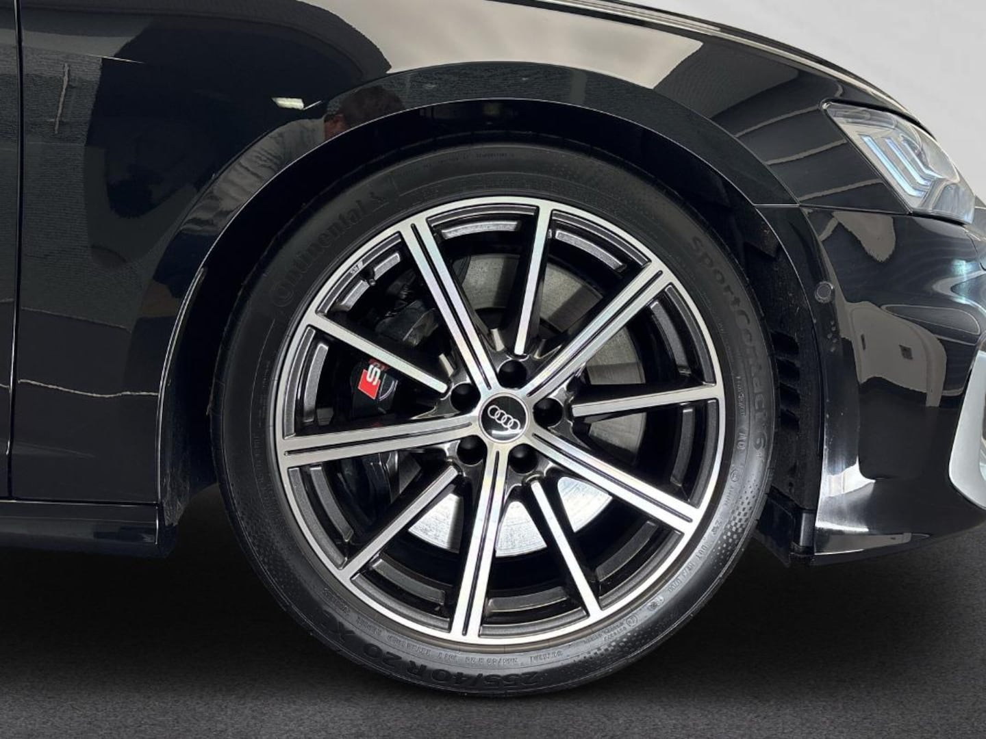 Bild über Audi S6 Limousine TDI quattro tiptronic - für weitere Informationen kontaktieren Sie den Audi Partner