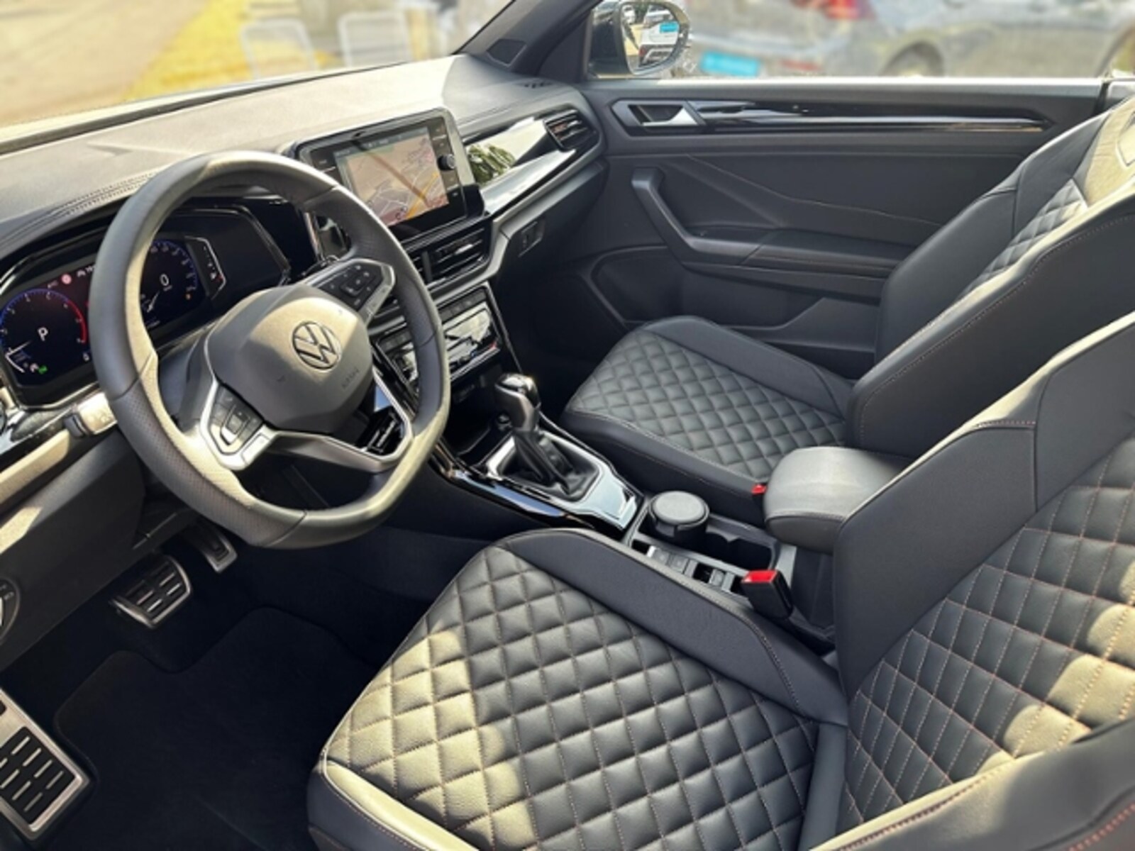 Volkswagen T-Roc Cabriolet – Bild 15