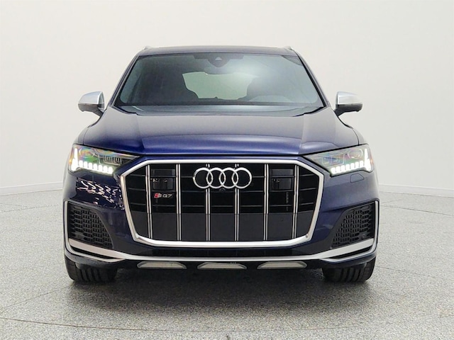 2023 Audi SQ7
