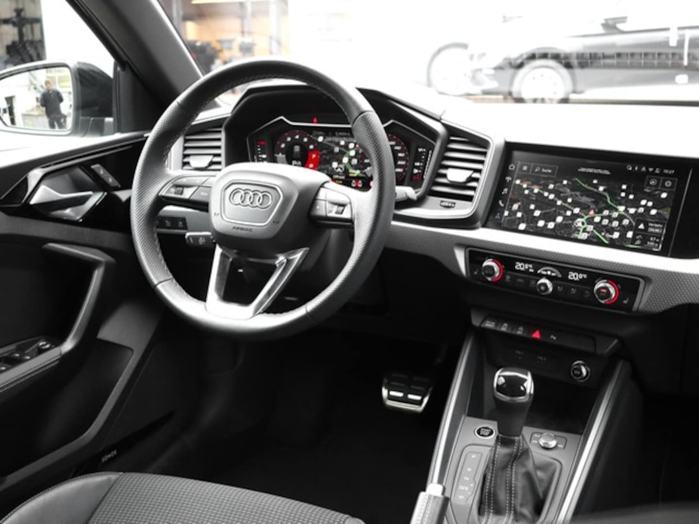 Bild über Audi A1 Sportback S line 35 TFSI S tronic - für weitere Informationen kontaktieren Sie den Audi Partner