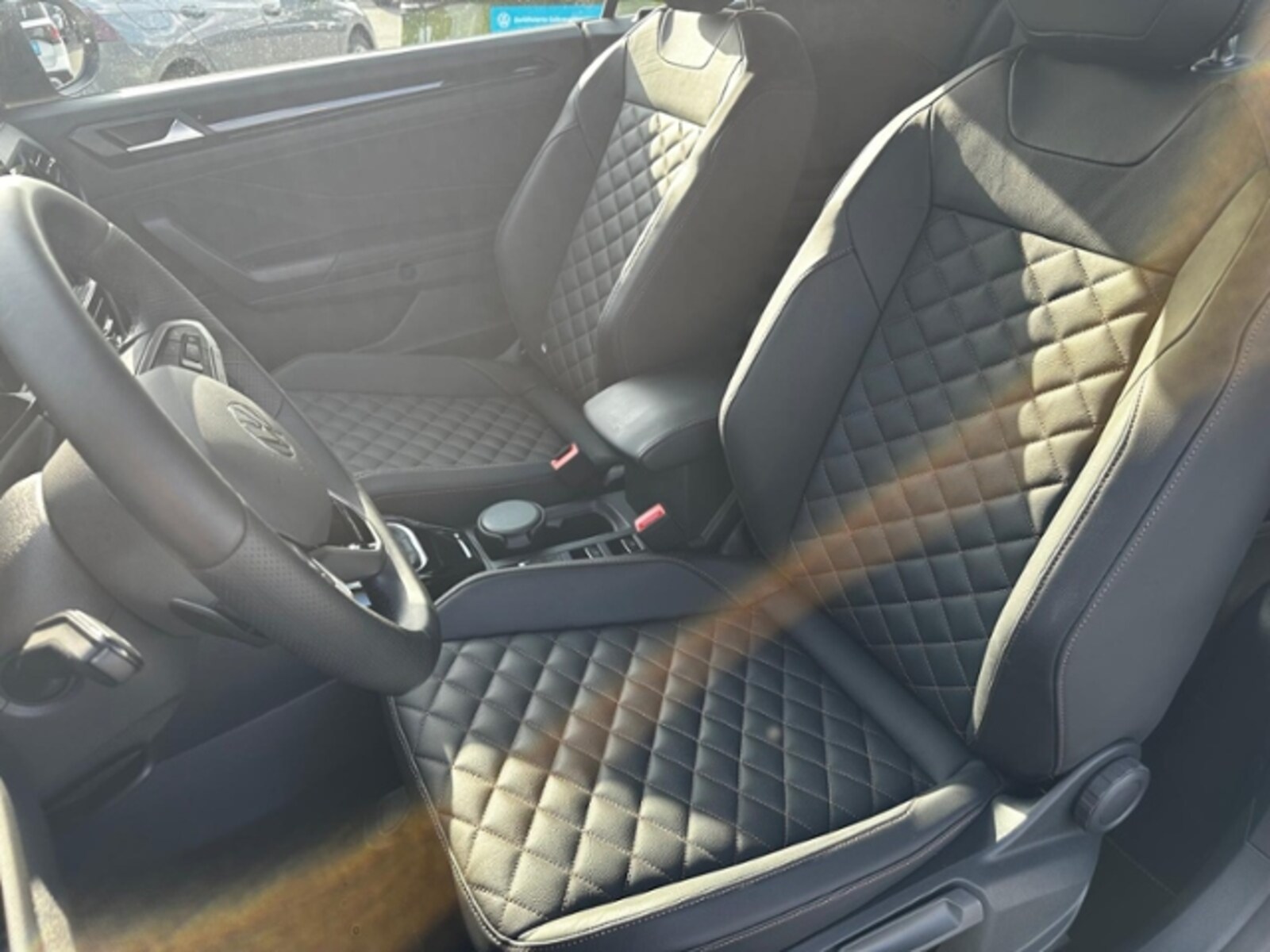 Volkswagen T-Roc Cabriolet – Bild 16