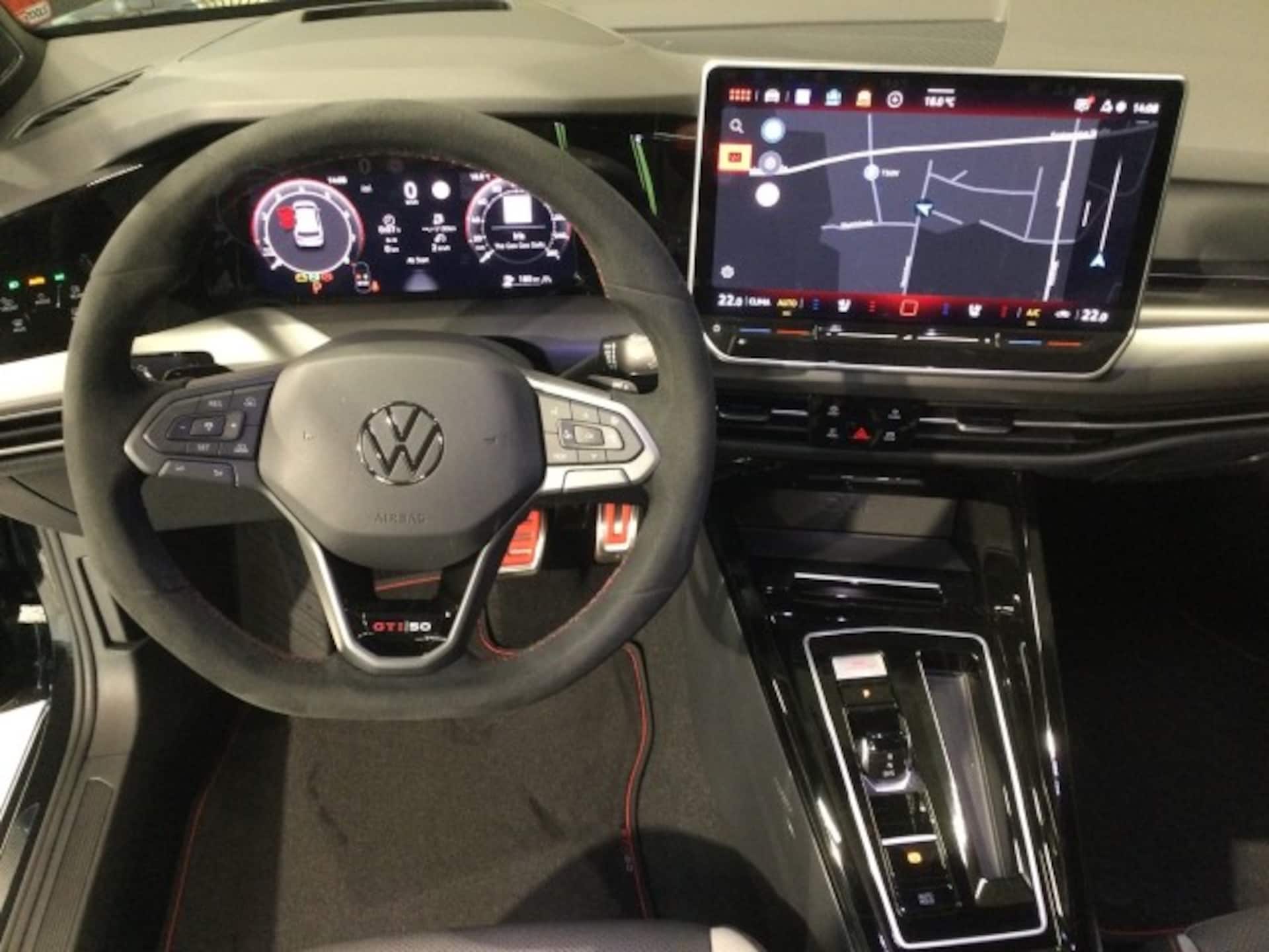 Volkswagen Golf GTI