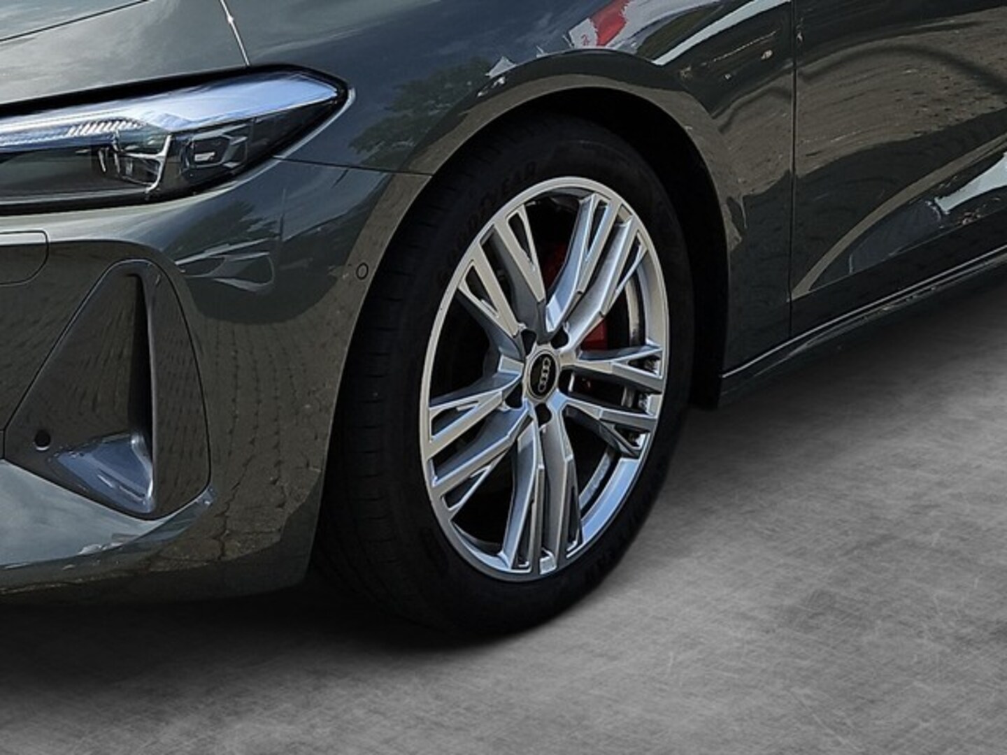 Bild über Audi A5 Avant TDI 150 kW S tronic - für weitere Informationen kontaktieren Sie den Audi Partner