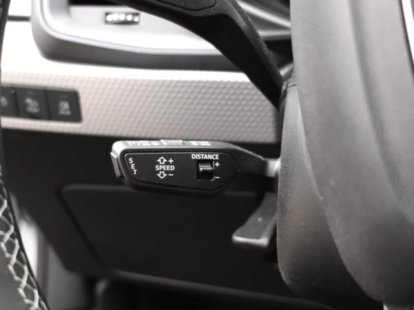Bild über Audi A1 Sportback S line 35 TFSI S tronic - für weitere Informationen kontaktieren Sie den Audi Partner